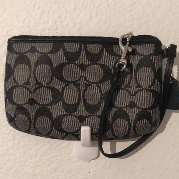 Coach Large Wristlet - Picture 2 of 6